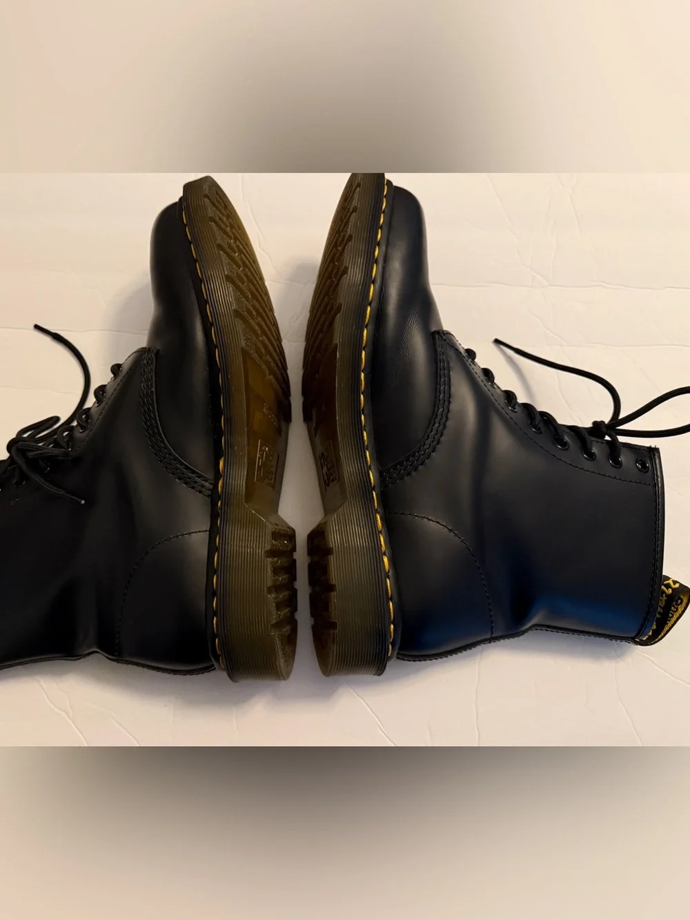Dr. Martens classic black